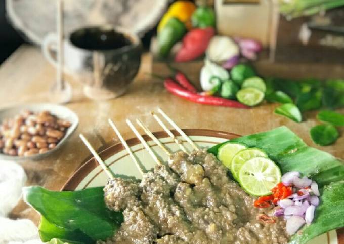 Sate Kikil Limpa Bumbu Kacang