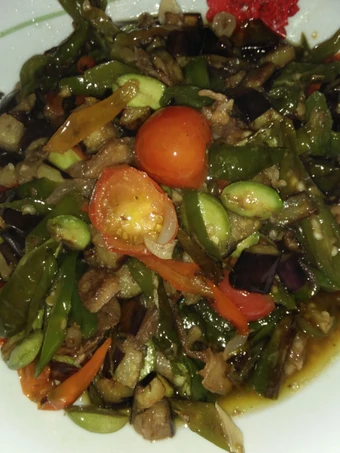 Cara Mudah Membuat Resep Tumis pete cabai hijau yang Sempurna Anti Ribet, Lezat Sekali