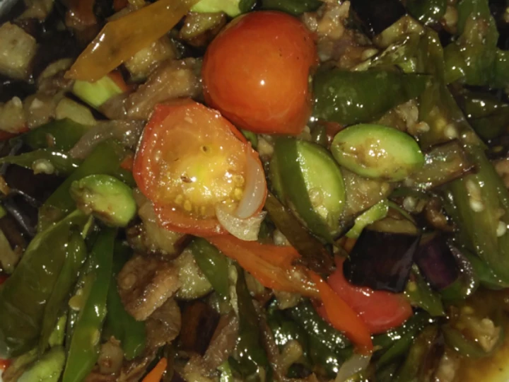 Cara Mudah Membuat Resep Tumis pete cabai hijau yang Sempurna Anti Ribet, Lezat Sekali