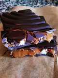 Tableta de chocolate con relleno de dulce de leche al amaretto