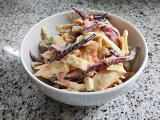 Ensalada de col (Coleslaw)