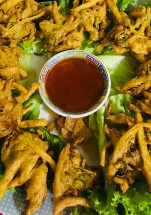 A picture of Chicken n vegetables pokora.