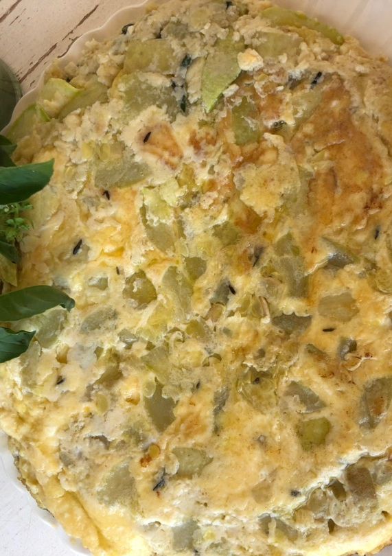 Una foto de Tortilla de calabacín con Albahaca
