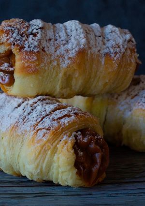 Una foto de Cañoncitos de dulce de leche