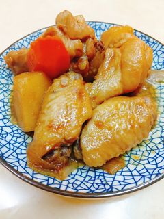馬鈴薯燉雞翅便當 的食譜成品照片