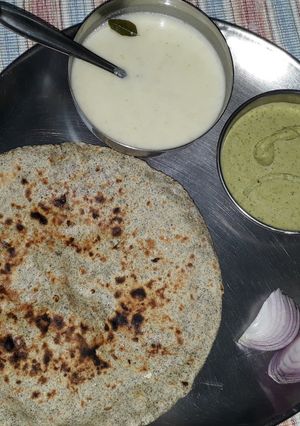 A picture of Black gram lentil(urad) / kalnyachi bhakri... Khandeshi style.