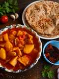 आलू प्याज टमाटर की सब्जी + बाजरे की रोटी