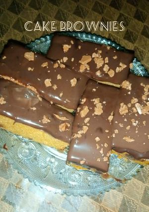 A picture of Cake Brownies.