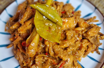 Bagaimana Membuat Ayam suir manis gurih Istimewa