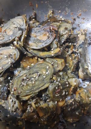 અળવી ના પાત્રા (Arvi Patra Recipe In Gujarati) રેસીપી મુખ્ય ફોટો