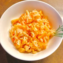 A picture of Bamboo shoot rice.