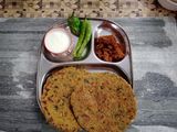 મેથીના ઢેબરા (Methi Dhebra Recipe In Gujarati)