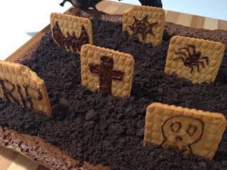 Bolo cemitério de chocolate