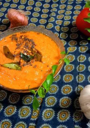 સાઉથ ઇન્ડિયન રેડ ચટણી (South India Red Chutney Recipe In Gujarati) રેસીપી મુખ્ય ફોટો