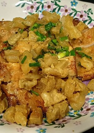Hình của món Sườn nướng mỡ hành tóp mỡ.