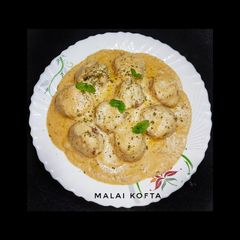 A picture of Malai kofta.