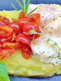 Filetto di orata con patate agli agrumi e pomodorini alla mediterranea