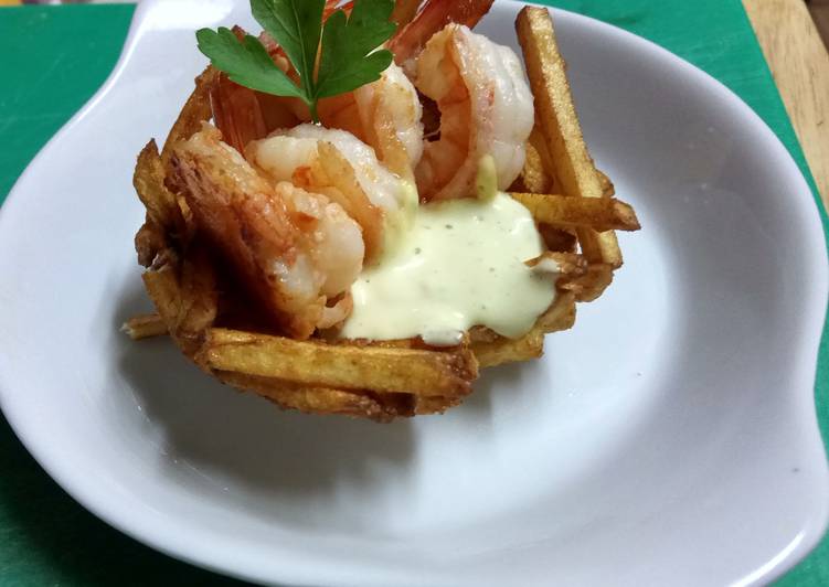 Langostinos con Alioli de Pimientos de Padrón