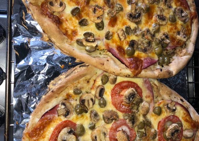 Simple Way to Prepare Speedy Homemade pizza 🍕