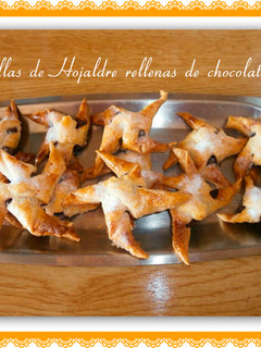Una foto de Estrellas de hojaldre rellenas de chocolate