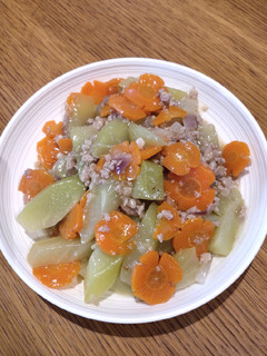 A picture of Sauteed Chayote and Carrot.