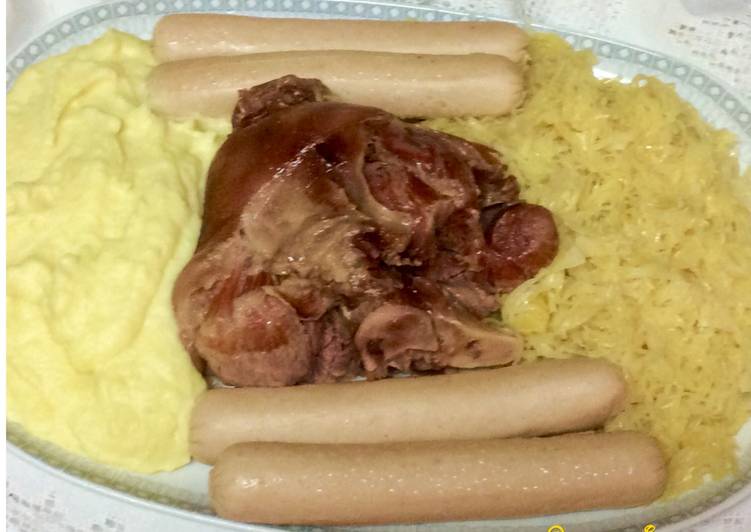 Codillo salmuerizado estilo alemán