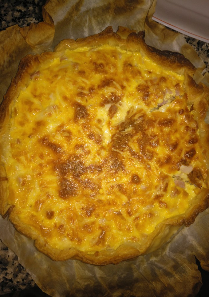Una foto de Quiche bacon, york, mozzarella