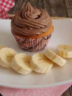 Banános muffin csokikrémmel recept fotója