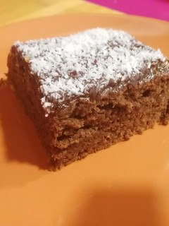 Una foto de Bizcocho vegano de plátano y chocolate