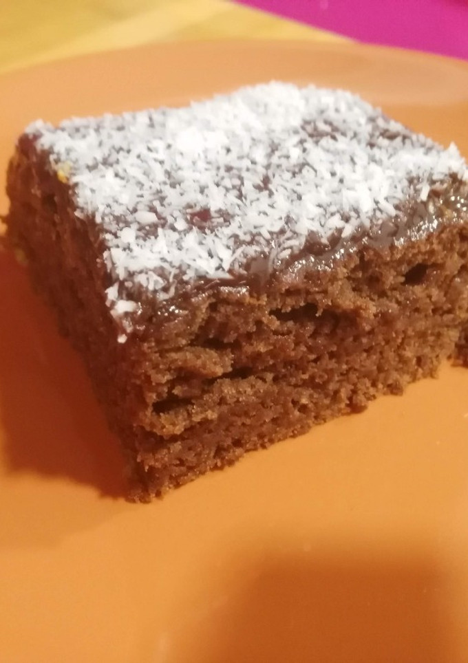 Una foto de Bizcocho vegano de plátano y chocolate
