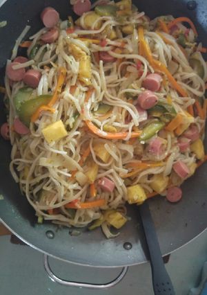 Una foto de #Salteado de #Verduras con #Pastas de #ElMorfi