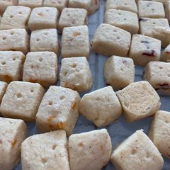 A picture of Psyllium Husk Shortbread with Dry Fruit.