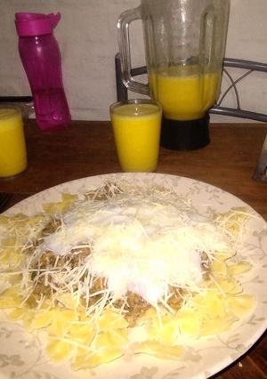 Una foto de Pasta con carne picada y salsa bechamel