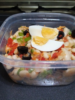 Una foto de Ensalada de alubias