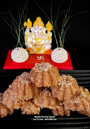 A picture of Wheat Flour Churma Ladoo Modak.