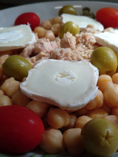 Una foto de Ensalada fresca de garbanzos