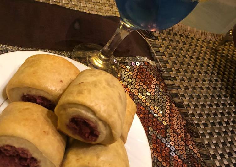 Recipe of Speedy Beef sausage roll and electric lemonde | Simple Recipe For Kids