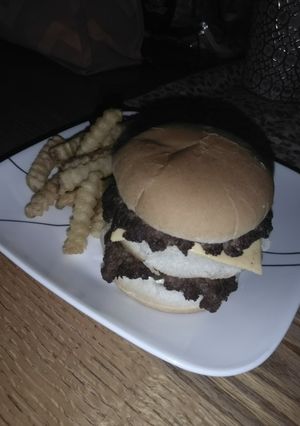 A picture of Big Mac Copycat.