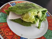 Una foto de crepas de espinaca