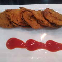 A picture of Brinjal Pakora.