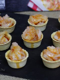 Una foto de Tartaletas de carpaccio de langostinos