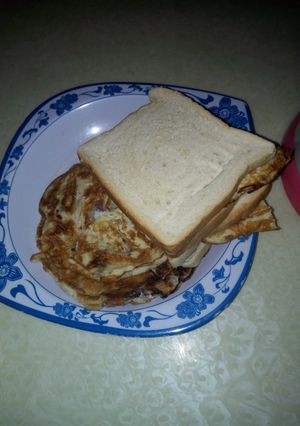 A picture of Fried egg sandwich.