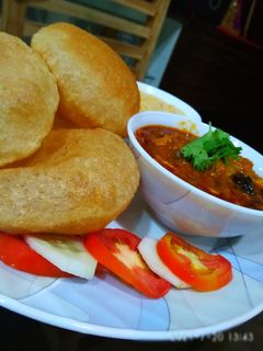 भंडारे वाले आलू (Bhandare wale aloo recipe in hindi) रेसिपी मुख्य फोटो
