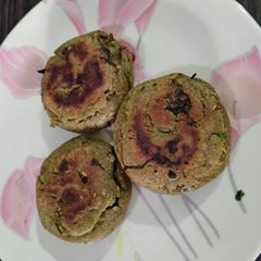 A picture of Stuffed Bajri Rotla.