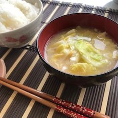 Japanese Egg and Cabbage Soup (Kakitamajiru) A picture of Japanese Egg and Cabbage Soup (Kakitamajiru).