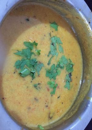 કઢી(kadhi recipe in Gujarati) રેસીપી મુખ્ય ફોટો