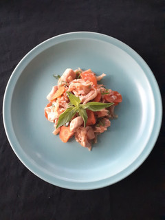 Una foto de Pasta al jengibre con pollo