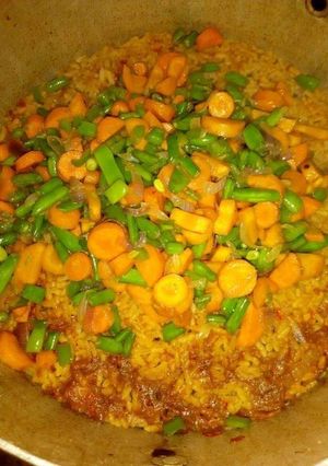 A picture of Jollof rice.