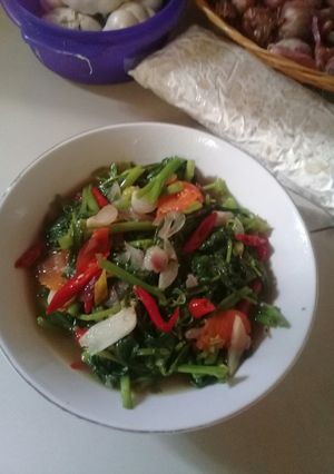 Foto resep Kangkung tumis biasah aja
