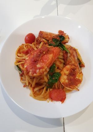 รูปของ Tiger prawn sundried tomato linguine